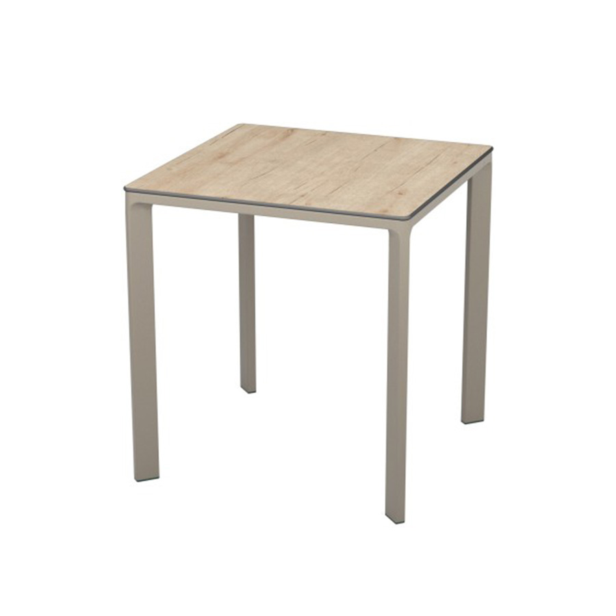 Meet Table by Ezpeleta 70x70cm With a taupe aluminium structure and an oak HPL top. Suitable for indoor and outdoor use, both for public and residential settings. Find it at De Tropen, your outdoor furniture expert. Oblique front view
