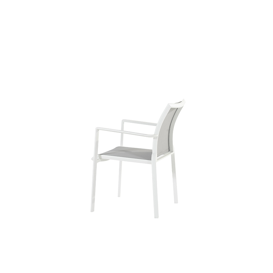 Melbourne chair by 4SO. Made of white-painted aluminum and gray textilene. Find it at De Tropen for the best price. Secure online purchase and fast shipping.