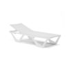 Tumbona Voxel en Blanca de Vondom. Diseñada por Karim Rashid Encuéntrala en la mayor tienda de muebles de exterior, De Tropen.