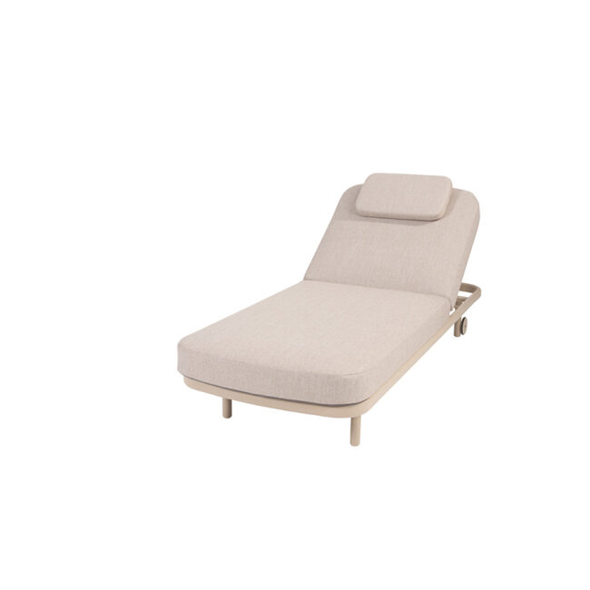 Tumbona Milano latte de Taste 4 Seasons Outdoor. Encuéntralo en la mayor tienda de muebles de exterior, terraza y jardín: De Tropen ¡y al mejor precio!