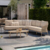 Sofá rinconera Florence Latte de Taste 4 Seasons Outdoor. Encuéntralo en la mayor tienda de muebles de exterior, terraza y jardín: De Tropen ¡y al mejor precio!