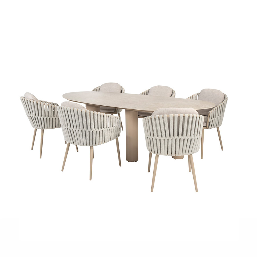 Estate Eva outdoor dining set for your patio or garden by Taste 4 Seasons Outdoor. Find it at the largest outdoor furniture store: De Tropen – and at the best price!