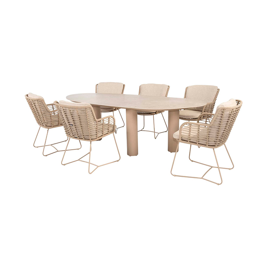 Comedor Estate Fabrice para terraza o jardín de Taste 4 Seasons Outdoor. Encuéntralo en la mayor tienda de muebles de exterior: De Tropen ¡y al mejor precio!
