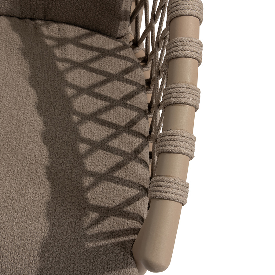Silla Allora Latte de 4 Seasons Outdoor Encuéntralo en la mayor tienda de muebles de exterior, terraza y jardín: De Tropen ¡y al mejor precio!