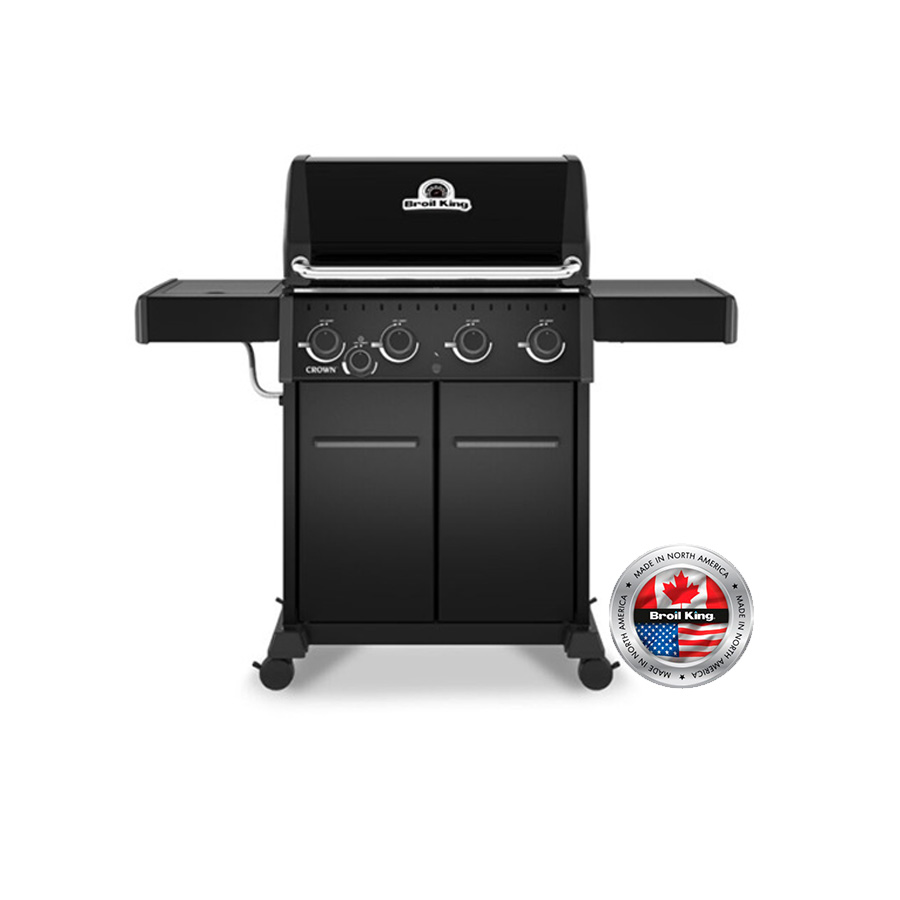 Barbacoa Crown 440 Shadow de Broil King, foto de producto sobre fondo blanco. Amplía tus horizontes con De Tropen®, ven a descubrir las posibilidades de esta potente barbacoa de gas. En la mayor tienda de muebles de jardín de la Costa del Sol, Málaga y Granada.