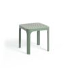 Mesa NET 40 Menta de Nardi. Con el característico patrón calado de rombos de la serie NET. Cómpralo online en De Tropen la mayor tienda de muebles de jardín de Málaga.