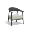 Silla baja Africa Negro Ecru para jardín de Vondom. Diseñado por Eugeni Quitllet, ligero y muy estable. Foto de producto sobre fondo blanco. Cómpralo online en De Tropen la mayor tienda de muebles de exterior de Málaga.