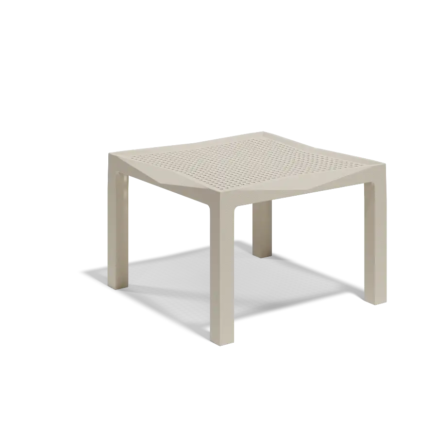 Mesa Voxel ecru de Vondom. Ligera y muy estable. Foto de producto sobre fondo blanco. Cómpralo online en De Tropen la mayor tienda de muebles de exterior de Málaga.